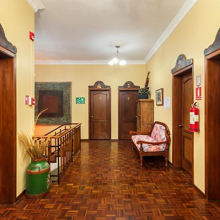 Hotel La Cartuja Quito Extérieur photo