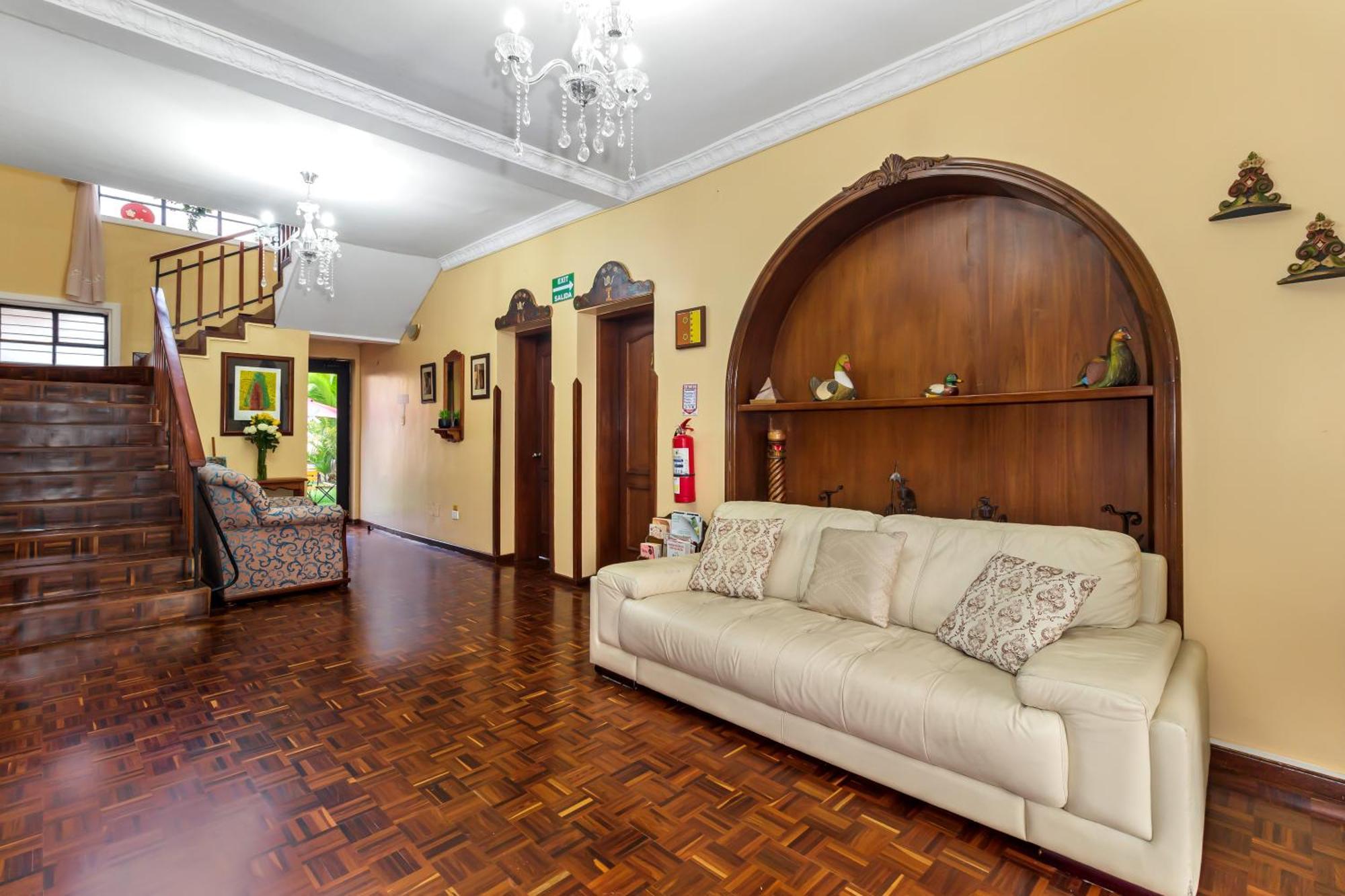 Hotel La Cartuja Quito Extérieur photo