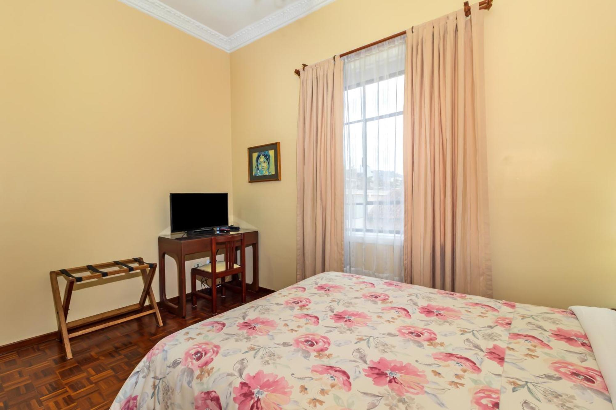 Hotel La Cartuja Quito Extérieur photo
