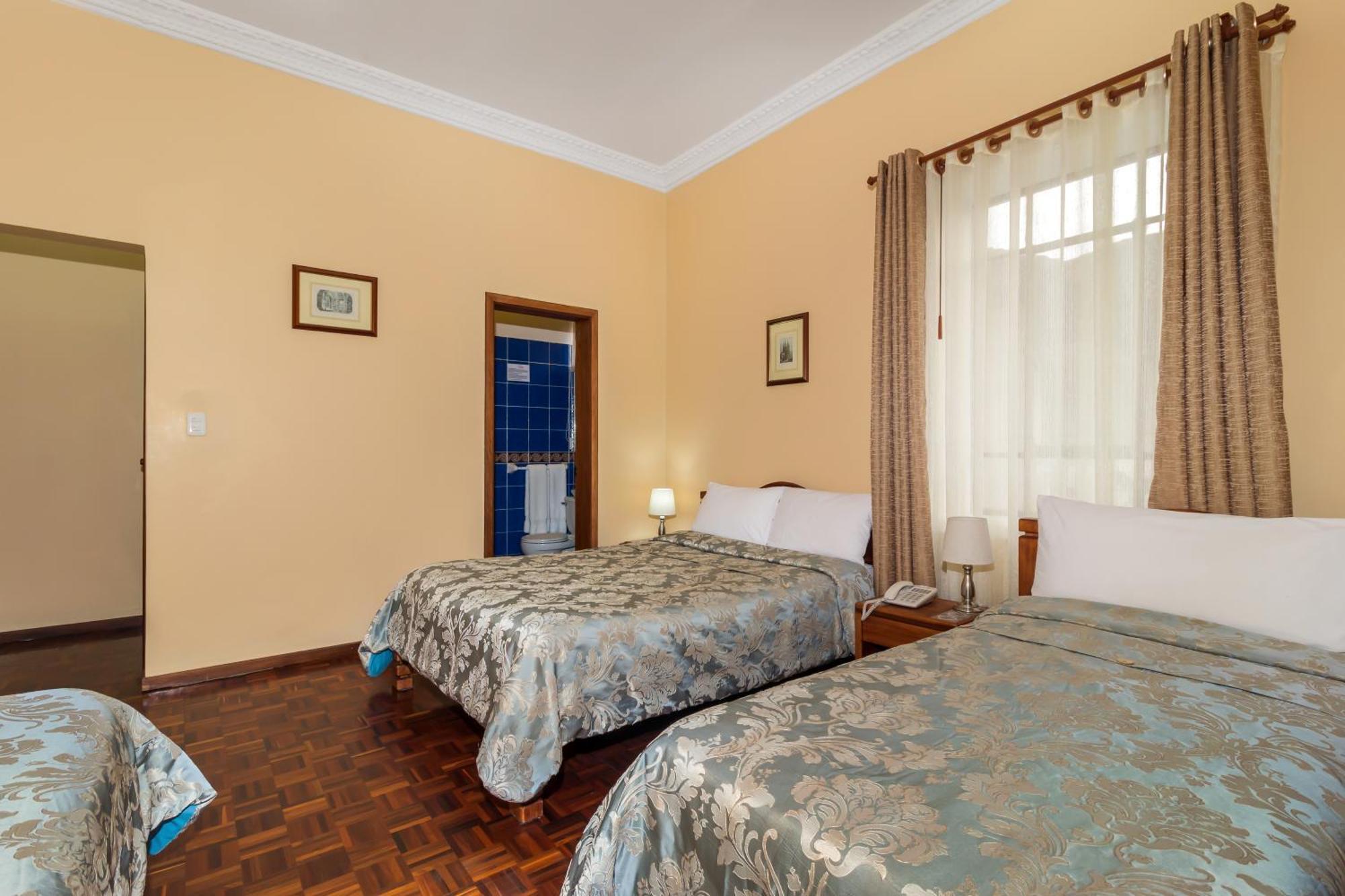 Hotel La Cartuja Quito Extérieur photo