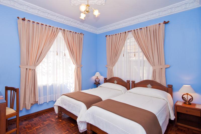 Hotel La Cartuja Quito Extérieur photo